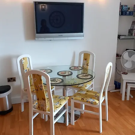 아파트 St Martin's View, 17 Easby Hall, 2 Bedroom, 2 Bathroom With Free Private Parking