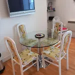St Martin's View, 17 Easby Hall, 2 Bedroom, 2 Bathroom With Free Private Parking * Scarborough
