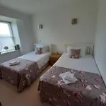 St Martin's View, 17 Easby Hall, 2 Bedroom, 2 Bathroom With Free Private Parking *