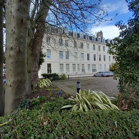 Daire St Martin's View, 17 Easby Hall, 2 Bedroom, 2 Bathroom With Free Private Parking Scarborough
