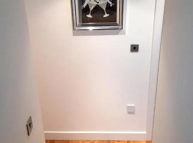 Апартаменты St Martin's View, 17 Easby Hall, 2 Bedroom, 2 Bathroom With Free Private Parking Скарборо